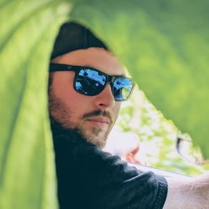 Meet your Posher, Dakota